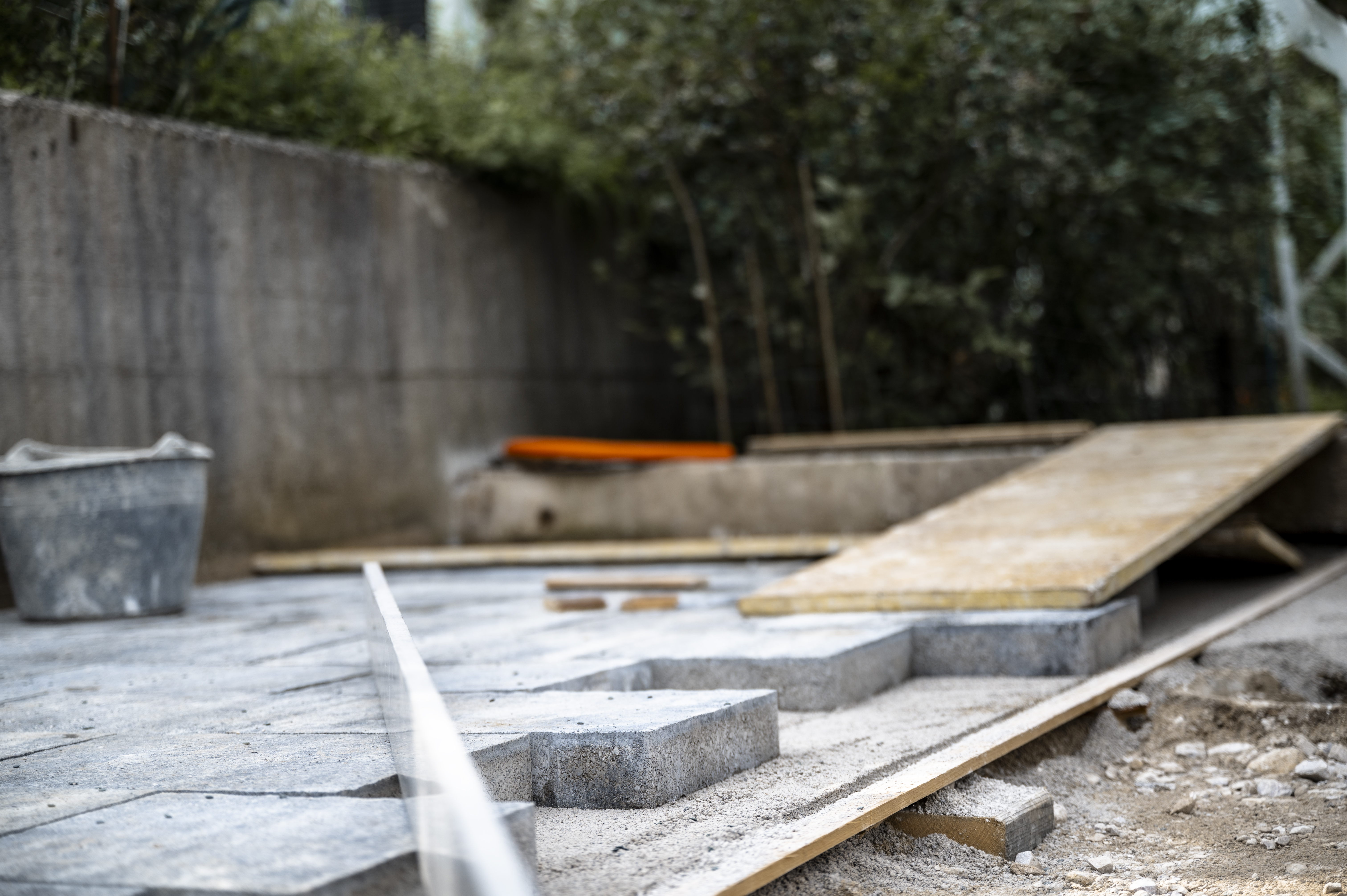 Støttemur i naturstein